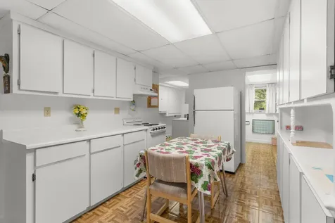 224 Merritt Nyberg Lane Manchester NH 03104