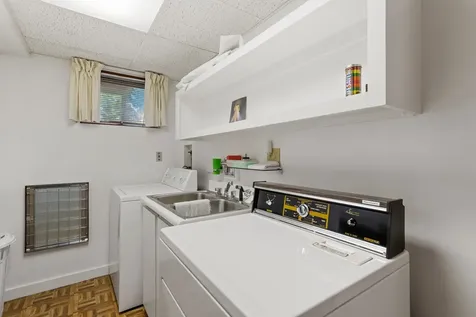 224 Merritt Nyberg Lane Manchester NH 03104