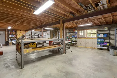 224 Merritt Nyberg Lane Manchester NH 03104