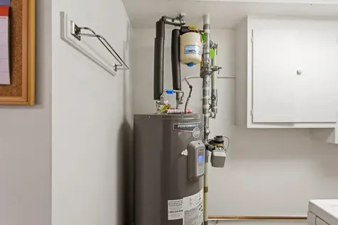 224 Merritt Nyberg Lane Manchester NH 03104