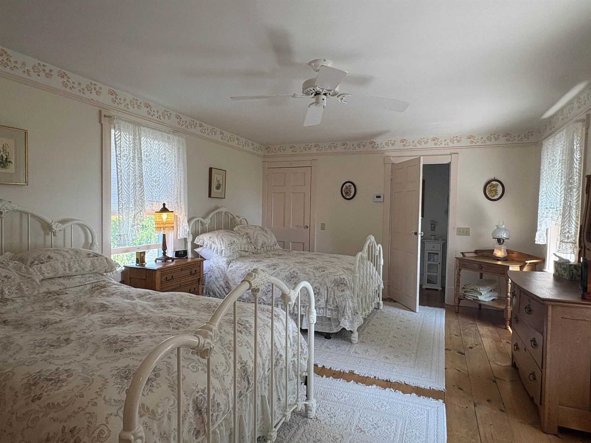 283 North End Road East North Hero VT 05747