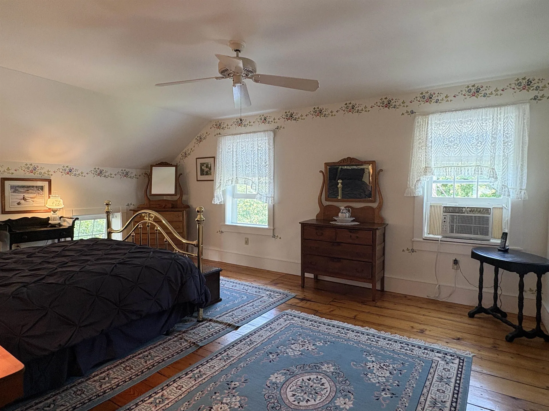 283 North End Road East North Hero VT 05747