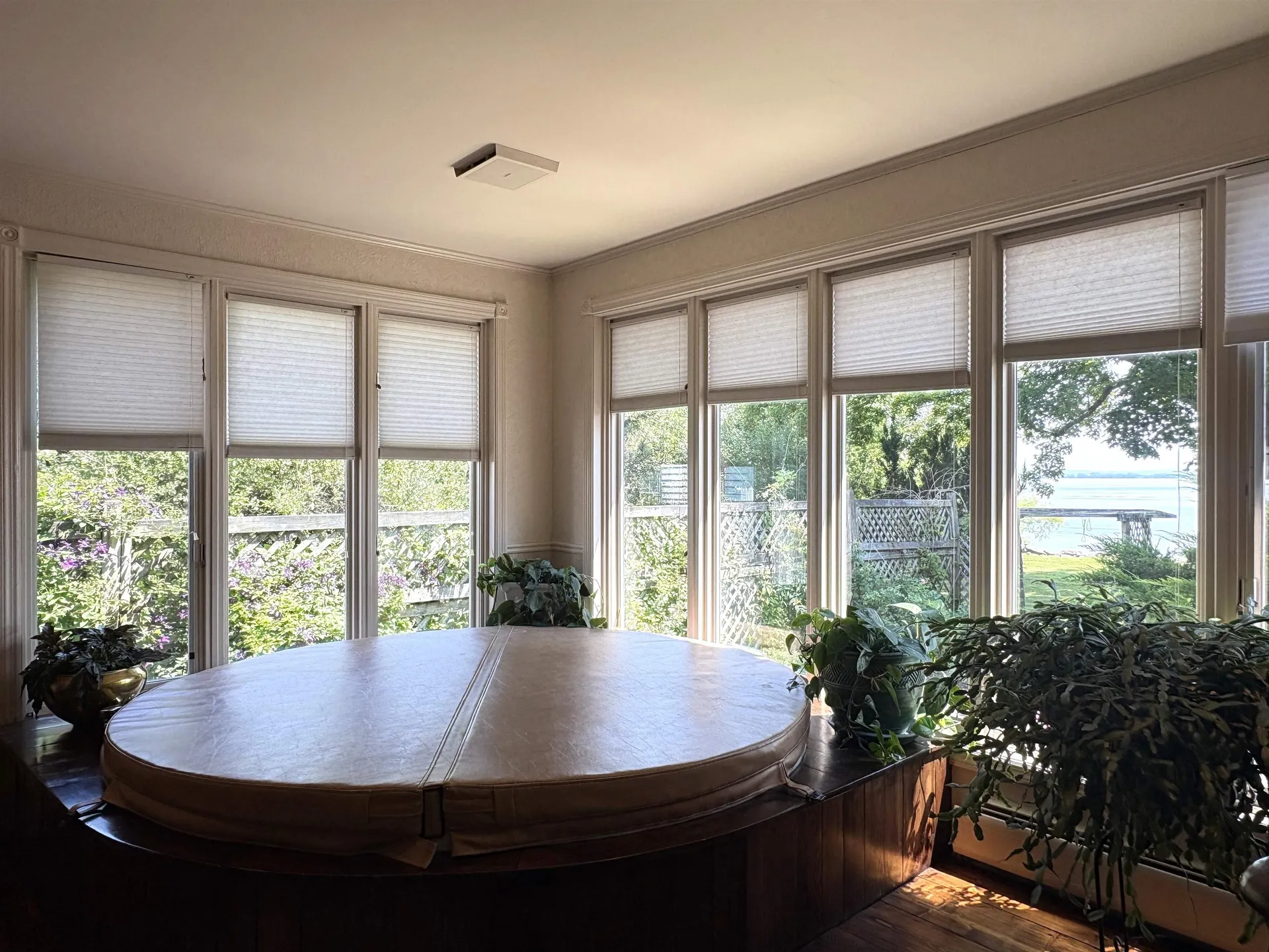 283 North End Road East North Hero VT 05747