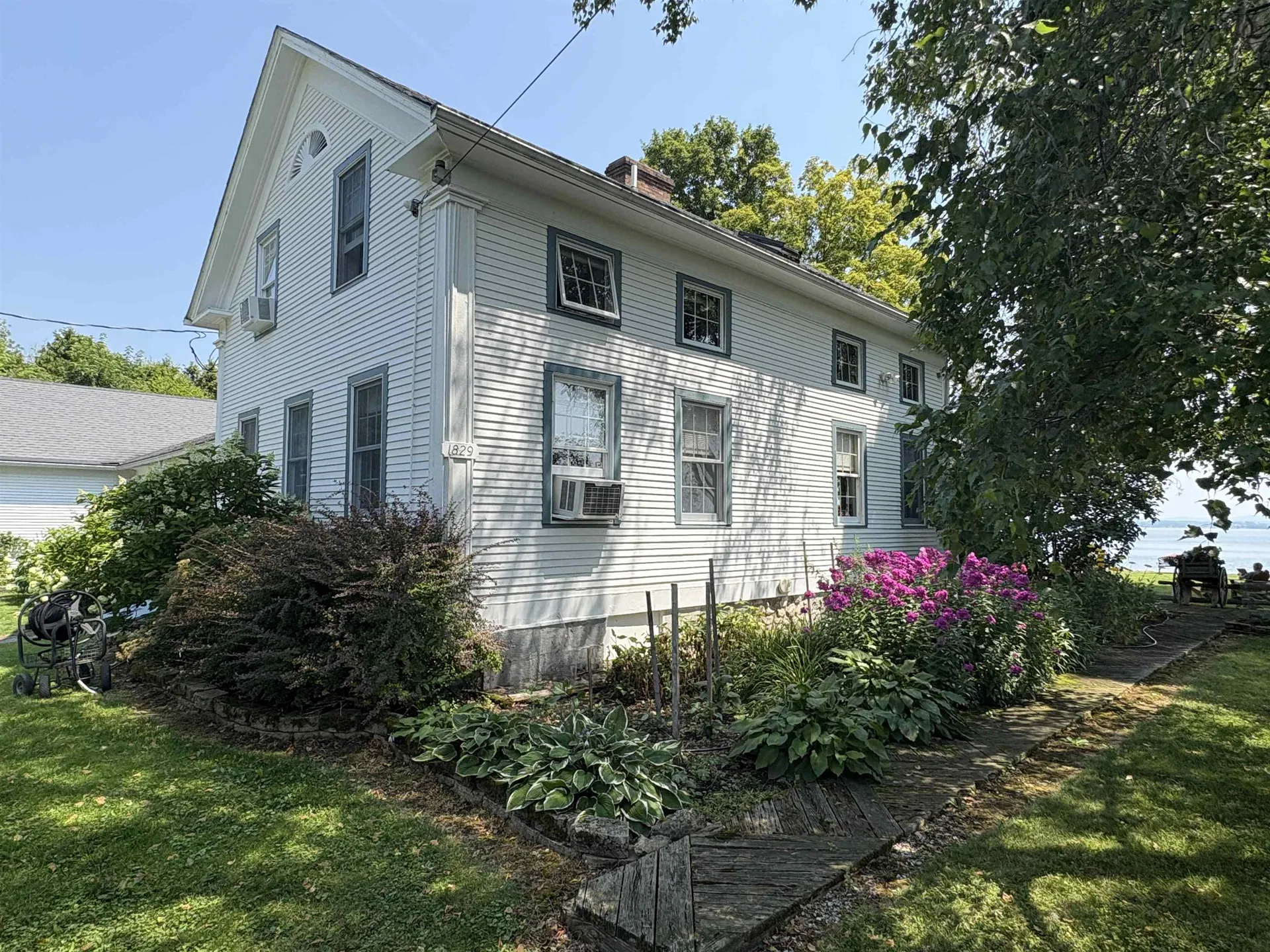 283 North End Road East North Hero VT 05747