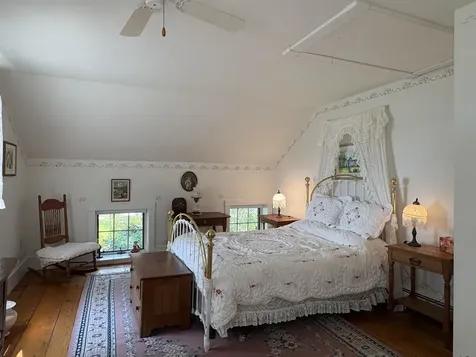 283 North End Road East North Hero VT 05747