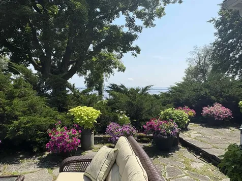 283 North End Road East North Hero VT 05747