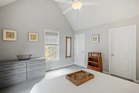 131 Forest Hill Way Manchester NH 03109