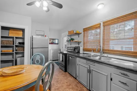 989 Union Street Manchester NH 03104