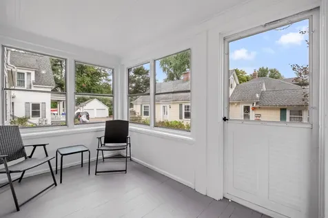 989 Union Street Manchester NH 03104