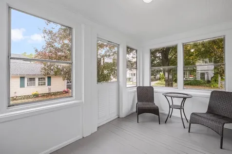 989 Union Street Manchester NH 03104