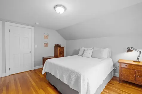 989 Union Street Manchester NH 03104