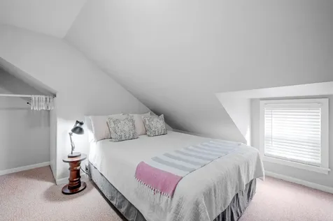 989 Union Street Manchester NH 03104