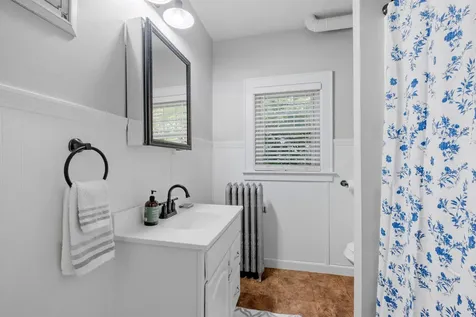 989 Union Street Manchester NH 03104