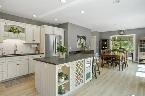 305 King Hill Road Francestown NH 03043