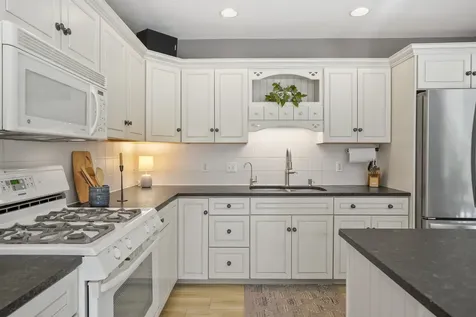 305 King Hill Road Francestown NH 03043