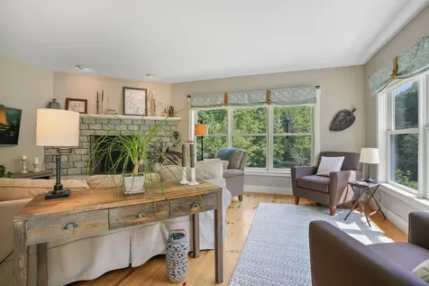 305 King Hill Road Francestown NH 03043