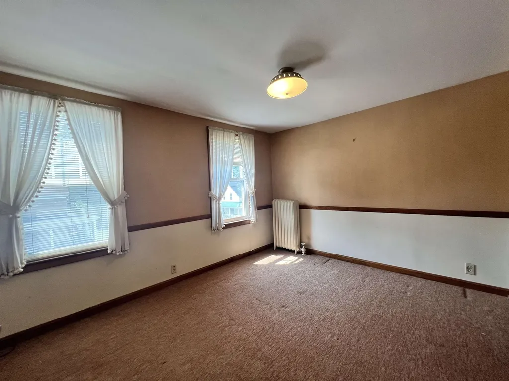 3 Hartford Street Claremont NH 03743