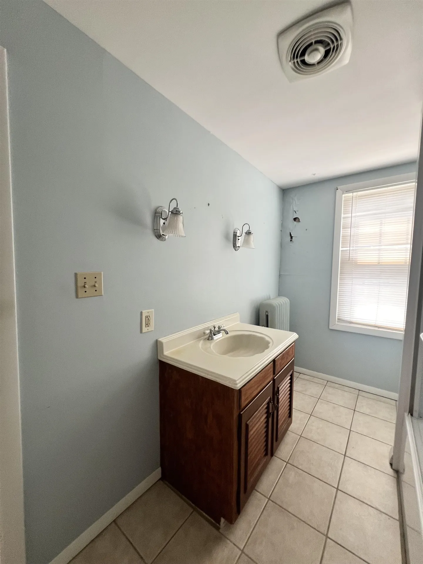 3 Hartford Street Claremont NH 03743