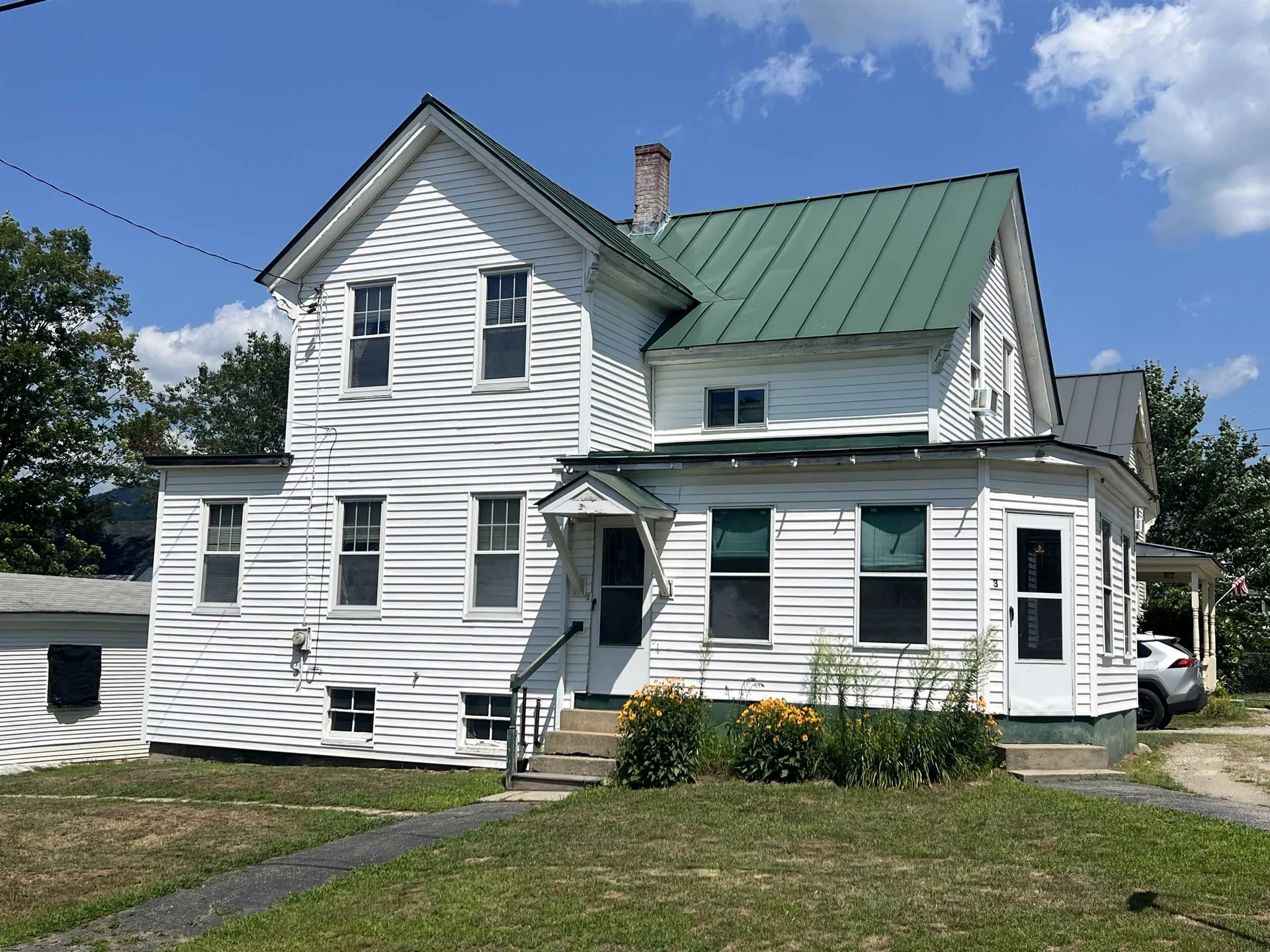 3 Hartford Street Claremont NH 03743