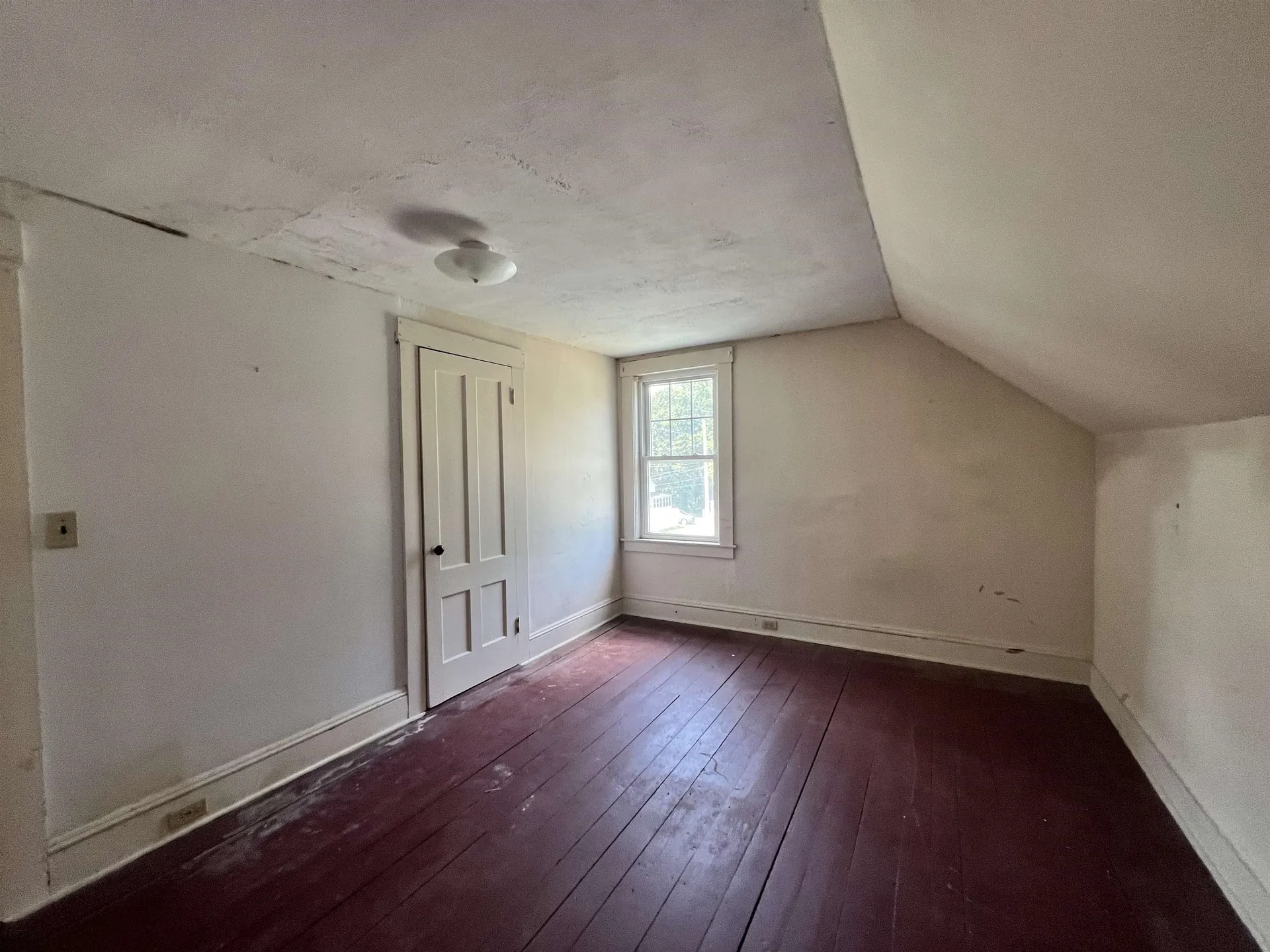 3 Hartford Street Claremont NH 03743