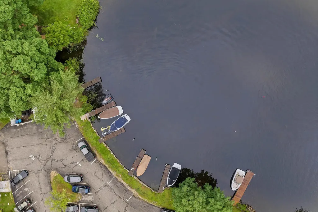 29 Mill Street Wolfeboro NH 03894