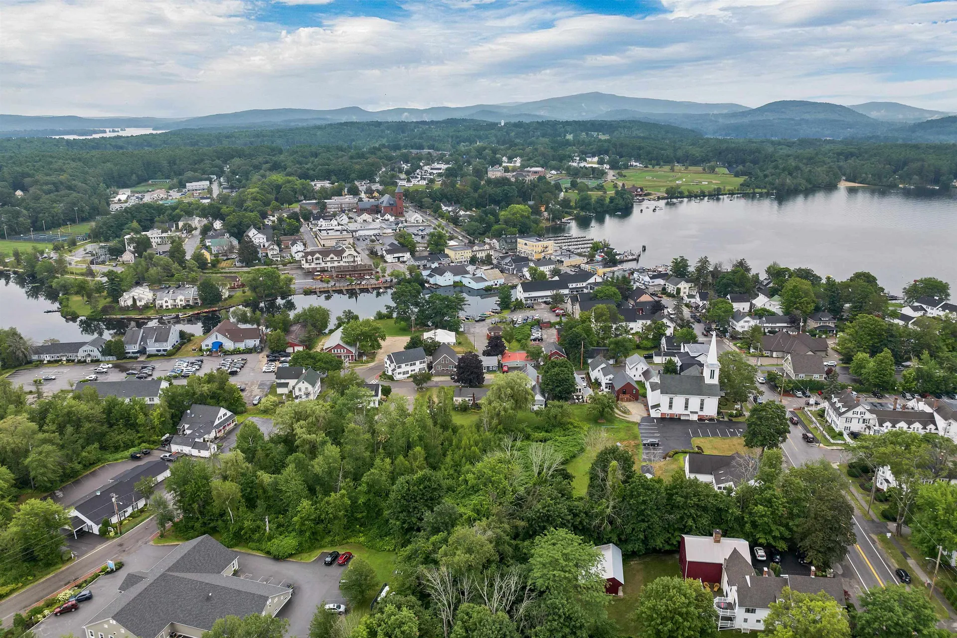 29 Mill Street Wolfeboro NH 03894