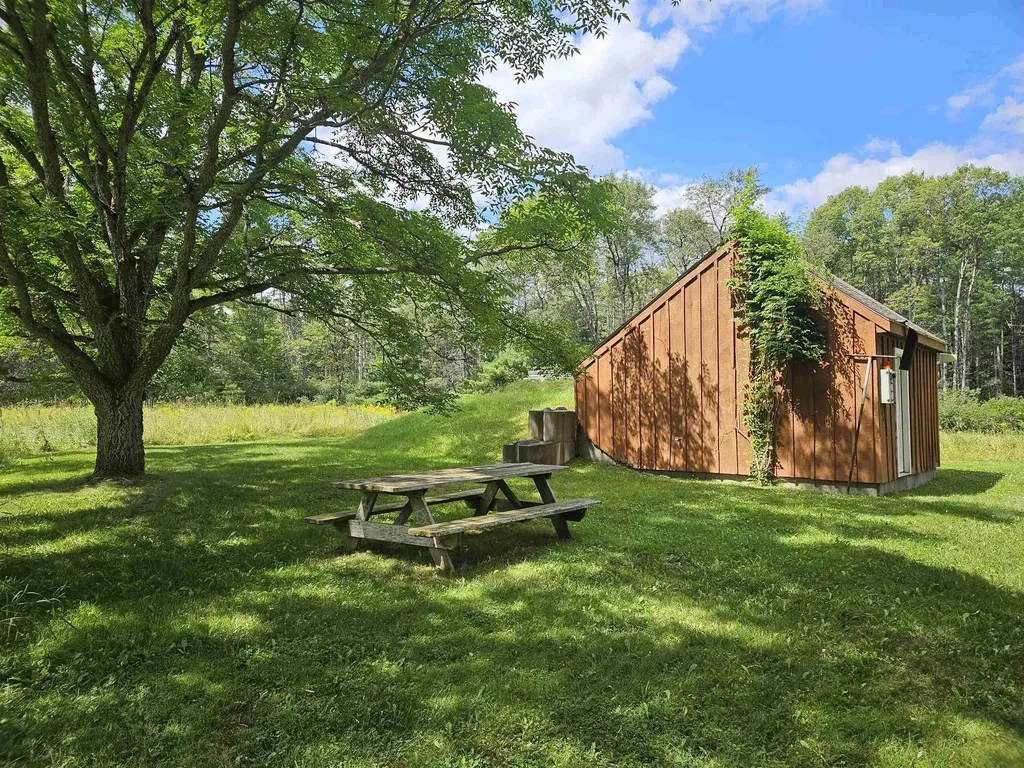 55 Norwich Meadows Norwich VT 05055