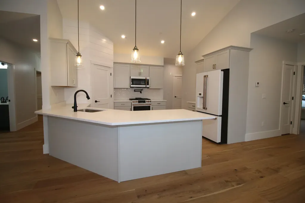 422 Dawn Court Pembroke NH 03275