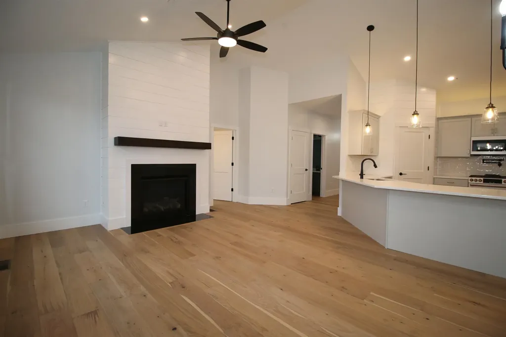 422 Dawn Court Pembroke NH 03275