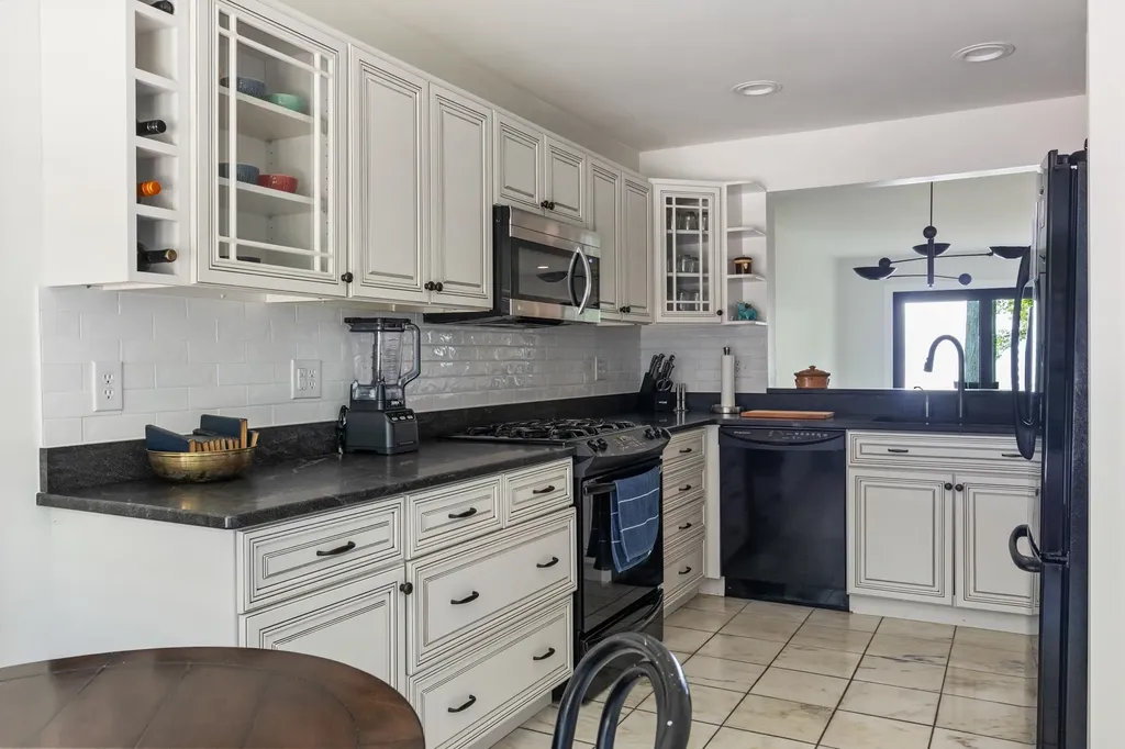 79 Northshore Drive Burlington VT 05408