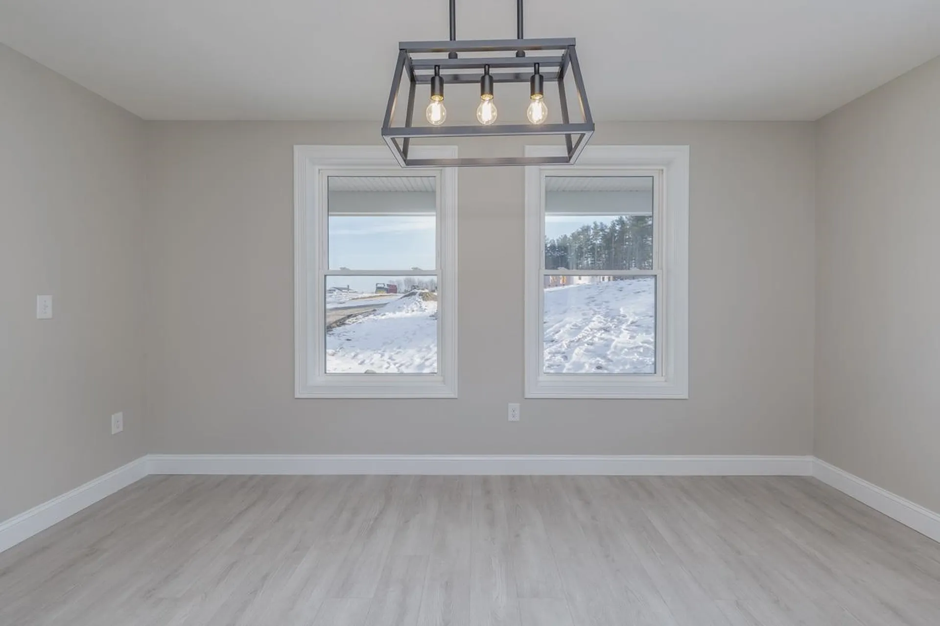 30 Windsor Lane Hudson NH 03051