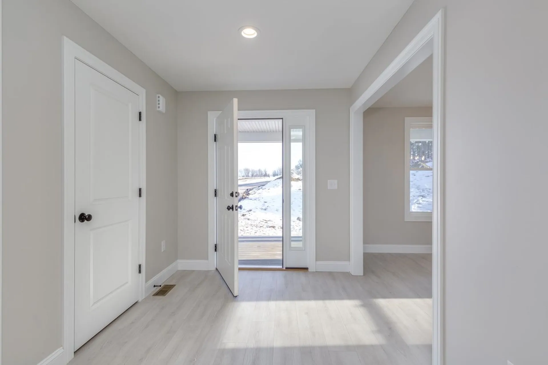 30 Windsor Lane Hudson NH 03051