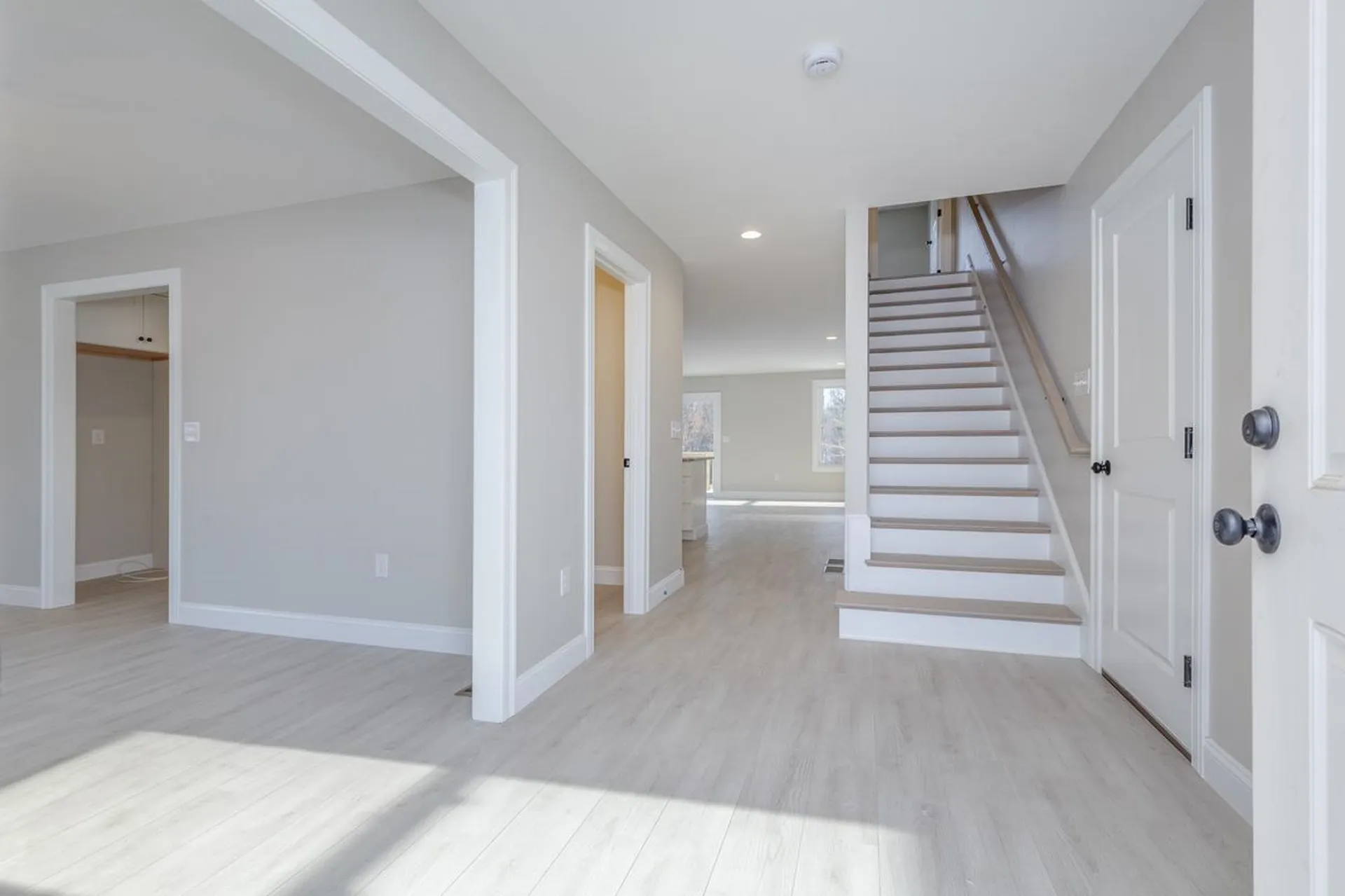 30 Windsor Lane Hudson NH 03051