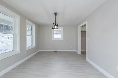 30 Windsor Lane Hudson NH 03051