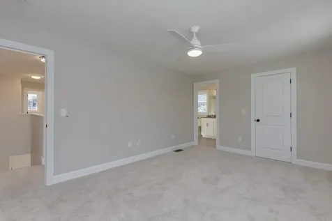 30 Windsor Lane Hudson NH 03051