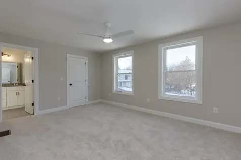 30 Windsor Lane Hudson NH 03051