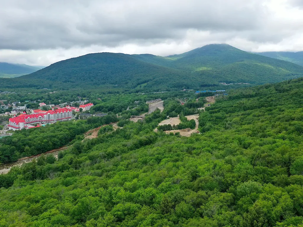 227 South Peak Road Lincoln NH 03251