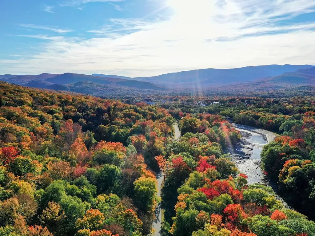 227 South Peak Road Lincoln NH 03251