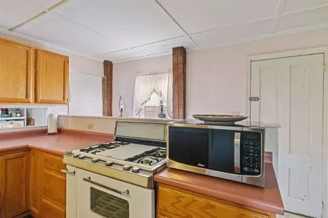 12 Holmes Avenue Northfield NH 03276