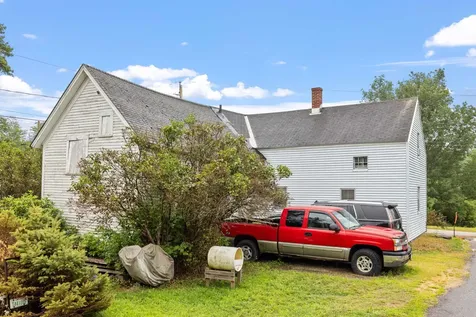 12 Holmes Avenue Northfield NH 03276