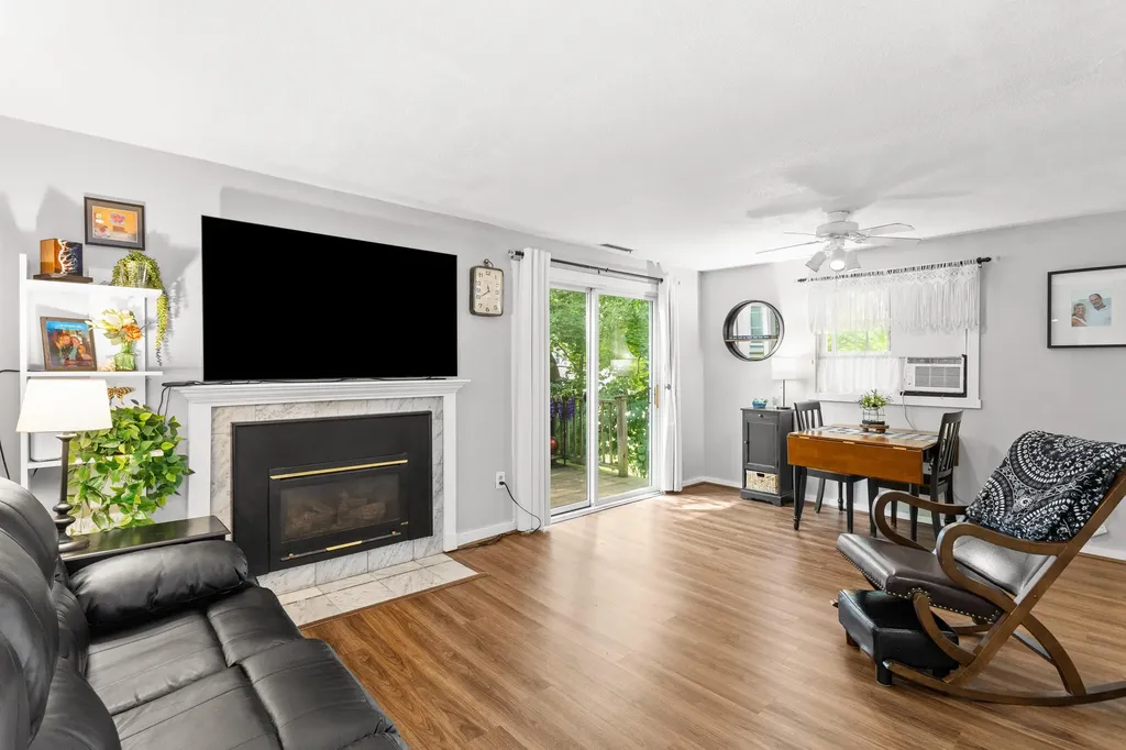 98 Henry Law Avenue Dover NH 03820