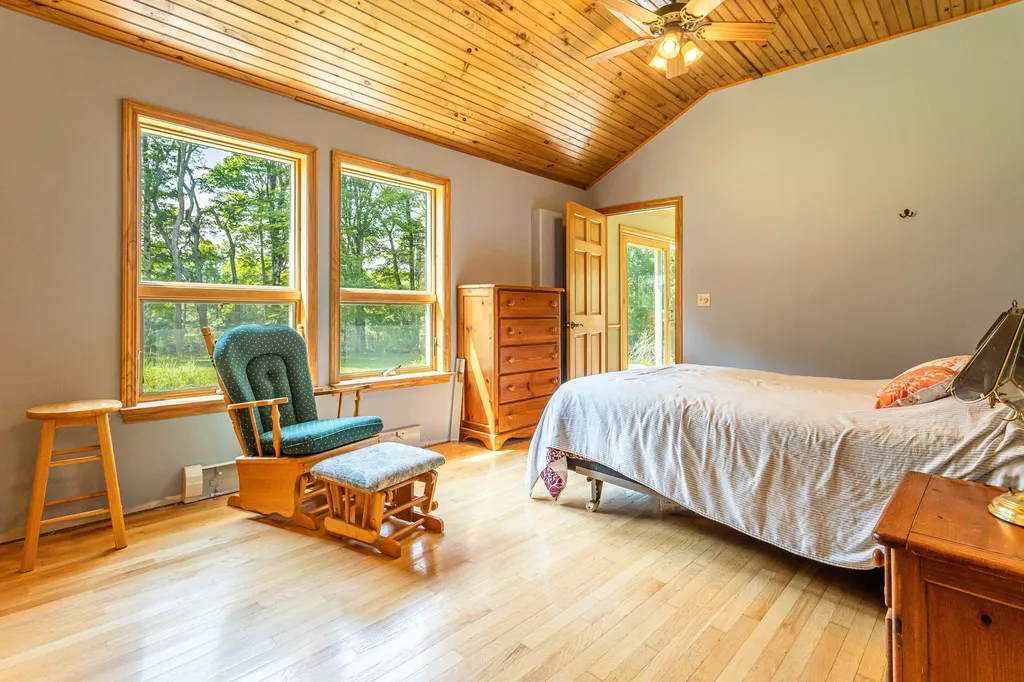 929 Packer Road Mount Holly VT 05758