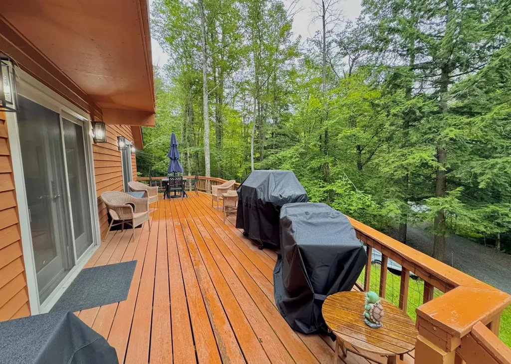 64 High Pond Road Grantham NH 03753