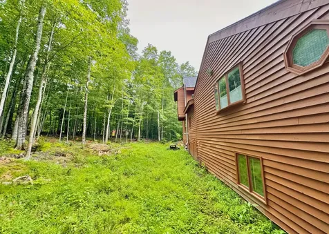 64 High Pond Road Grantham NH 03753