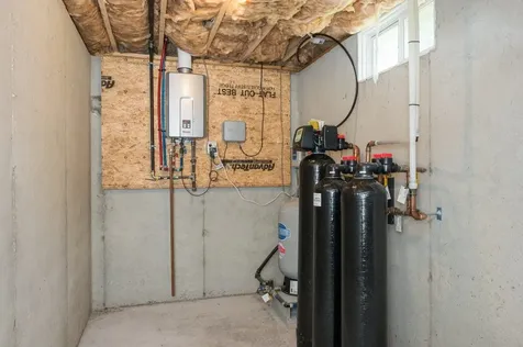 11 Ski Tow Road Weare NH 03281