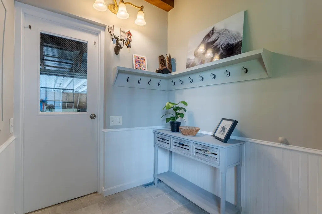 36 Brown Road Hampton Falls NH 03844