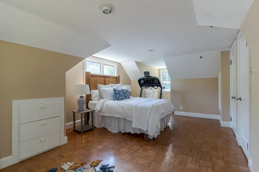 36 Brown Road Hampton Falls NH 03844