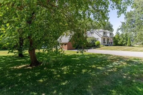 36 Brown Road Hampton Falls NH 03844