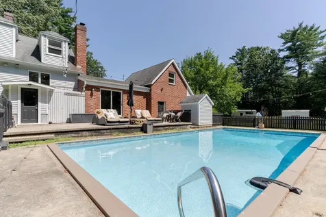 36 Brown Road Hampton Falls NH 03844
