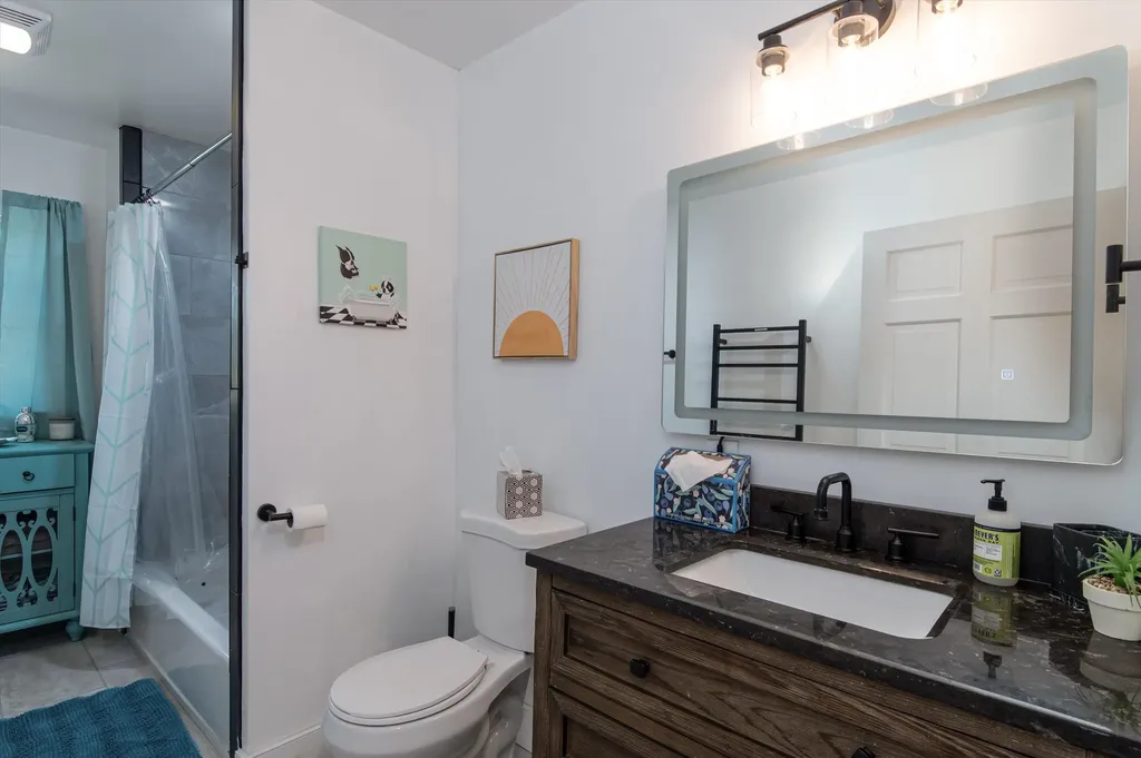 95 Church Street Chester VT 05143